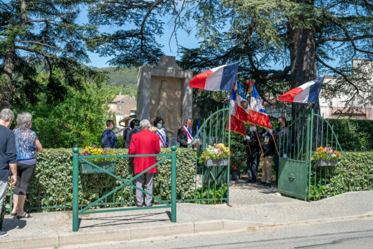 Besse sur Issole - commémoration du 8 mai 45