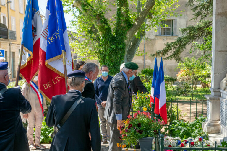 Besse sur Issole - commémoration du 8 mai 45