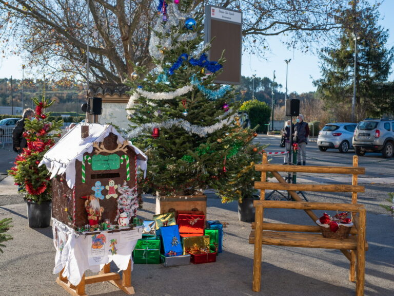 Besse sur issole - père noël 2020