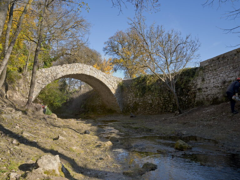 Mairie Besse sur issole - nettoyage pont romain