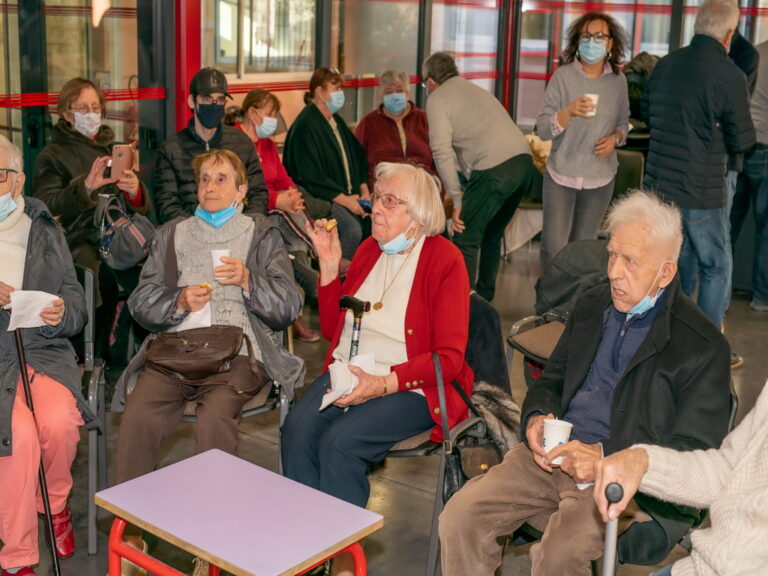 Mairie de Besse sur Issole fête ses doyens