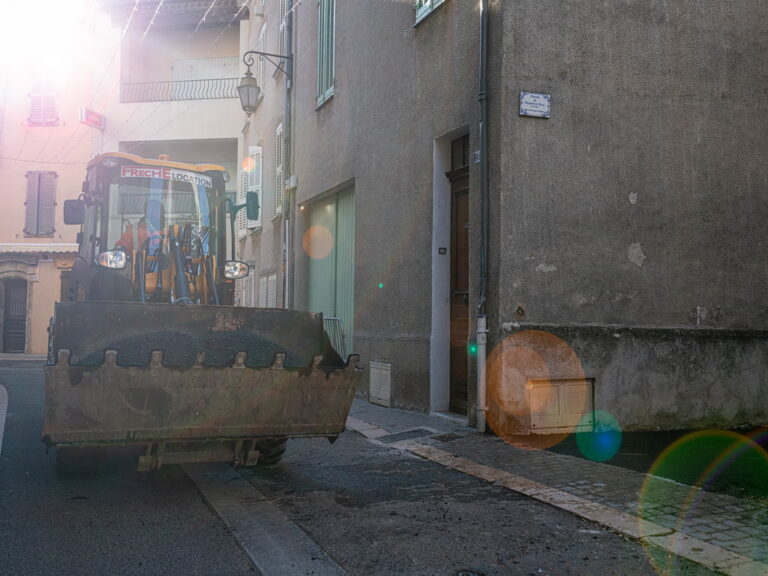 Mairie de besse sur issole - refection placette Gaspard de Besse