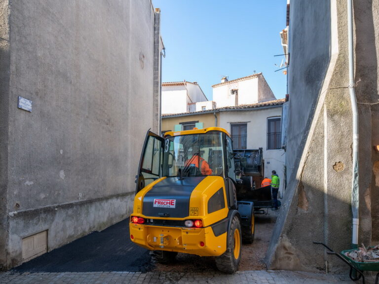 Mairie de besse sur issole - refection placette Gaspard de Besse