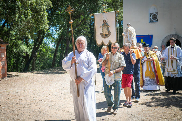 Procession Sainte Agathe à Besse sur Issole