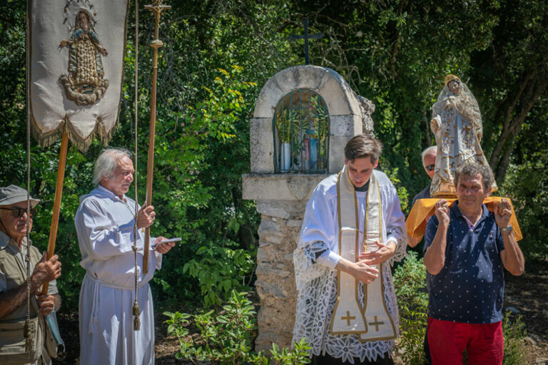 Procession Sainte Agathe à Besse sur Issole