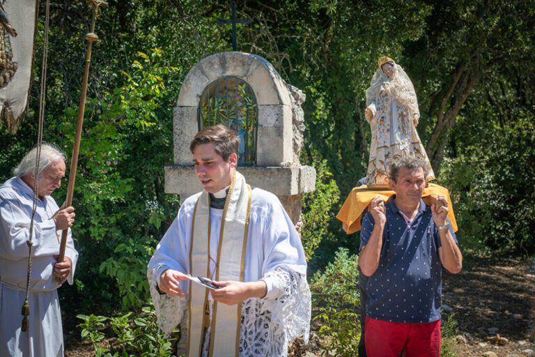 Procession Sainte Agathe à Besse sur Issole