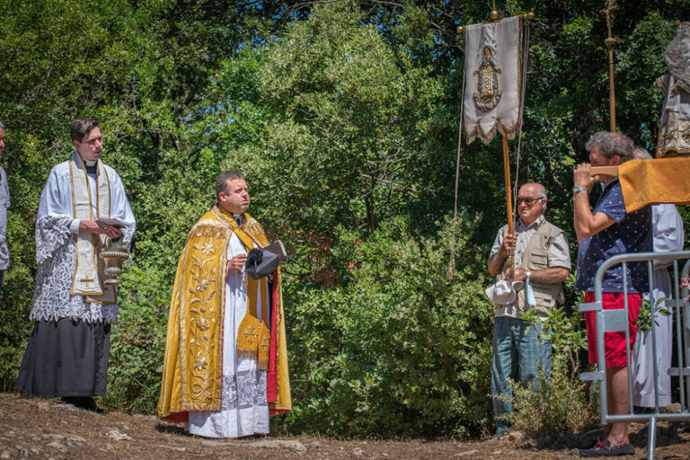 Procession Sainte Agathe à Besse sur Issole