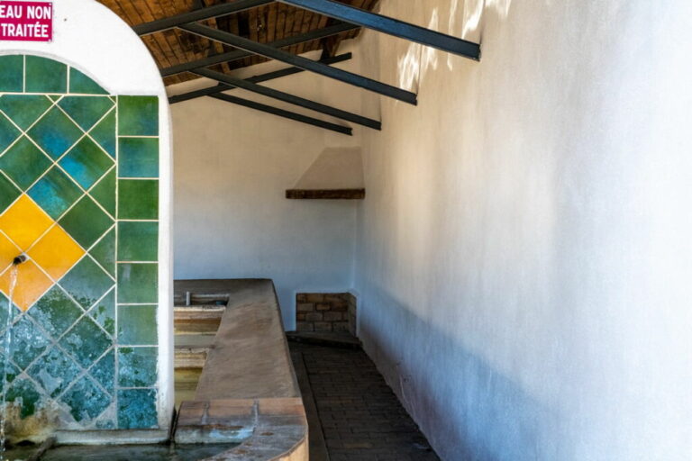 Refection du lavoir Besse sur issole