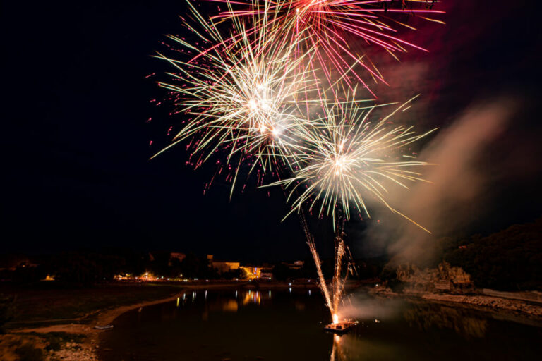 Feu d'artifice Besse sur issole