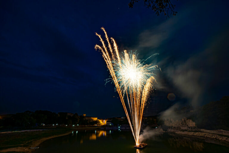 Feu d'artifice Besse sur issole