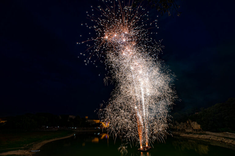 Feu d'artifice Besse sur issole