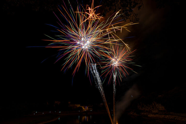 Feu d'artifice Besse sur issole