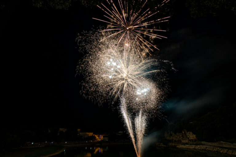 Feu d'artifice Besse sur issole