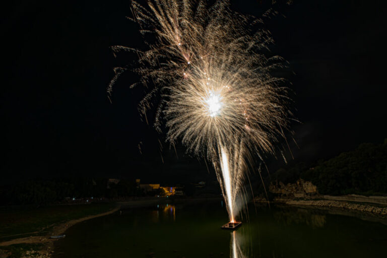 Feu d'artifice Besse sur issole