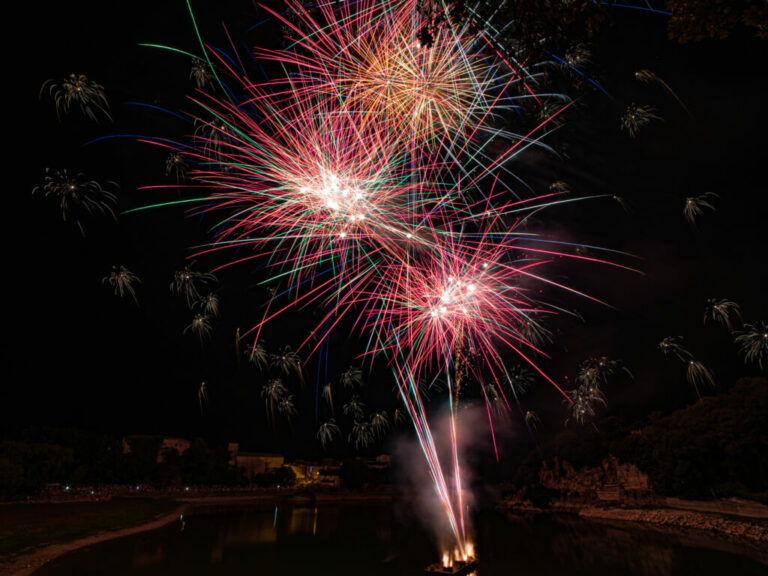 Feu d'artifice Besse sur issole