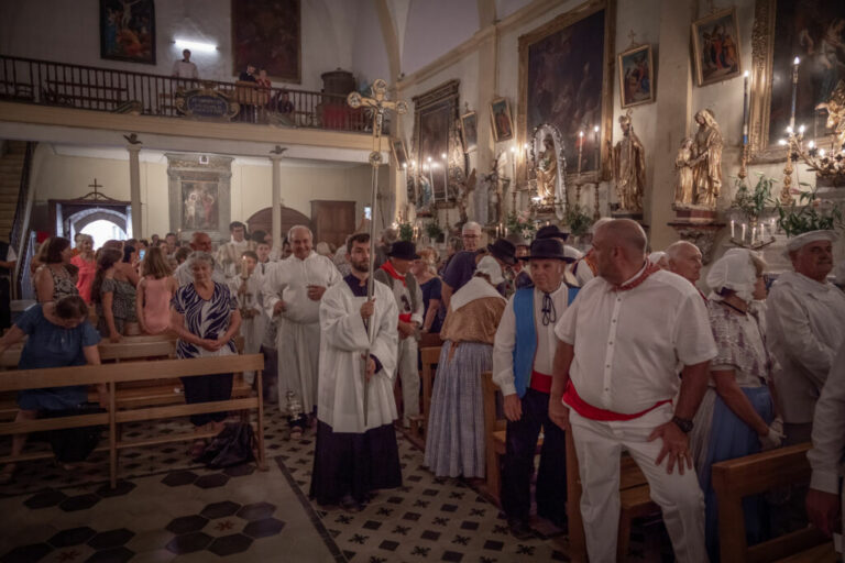 Procession sainte Marie Madeleine