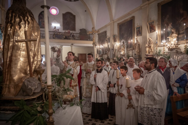 Procession sainte Marie Madeleine