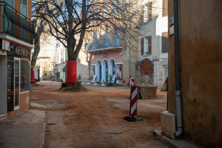 Aménagement place Noël Blache Besse sur Issole