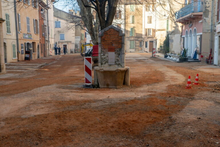 Aménagement place Noël Blache Besse sur Issole