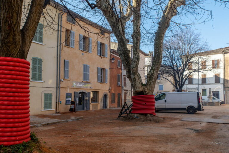 Aménagement place Noël Blache Besse sur Issole