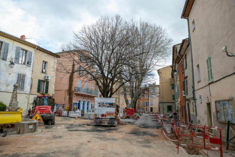 Aménagement place Noël Blache Besse sur Issole