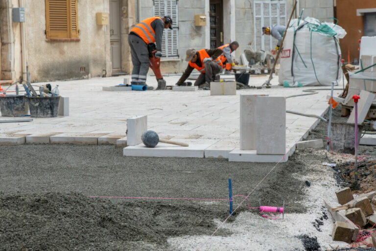 Aménagement place Noël Blache Besse sur Issole