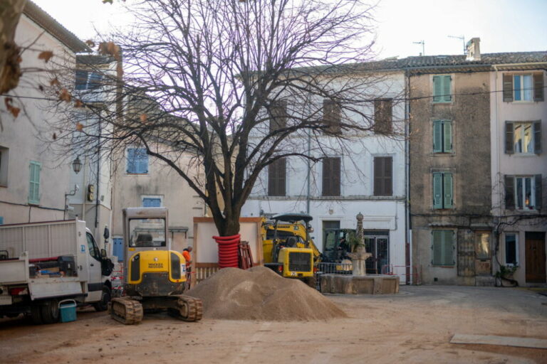 Aménagement placa Noël Blache Besse sur Issole