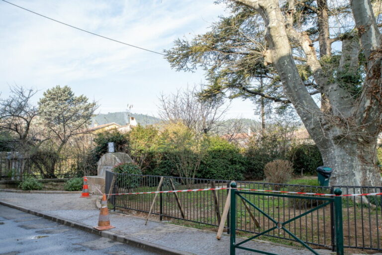 Monument aux morts Besse sur Issole