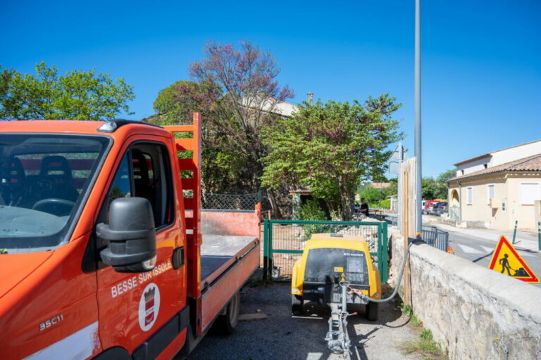 Travaux square av libération Besse sur issole